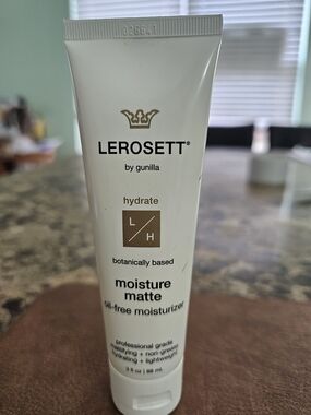 LEROSETT Moisture Matte Oil-Free Moisturizer by Gunilla